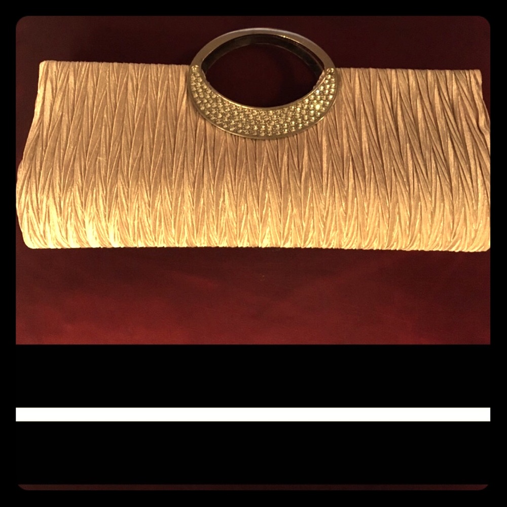 Gold clutch